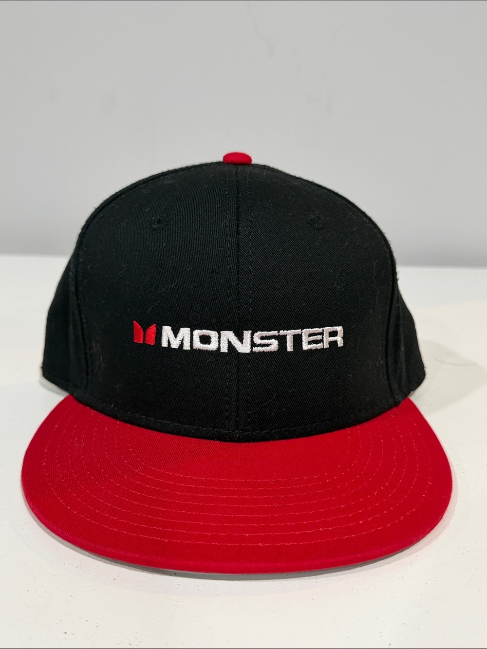 Two-Tone Flat Brim Cap in Black and Red